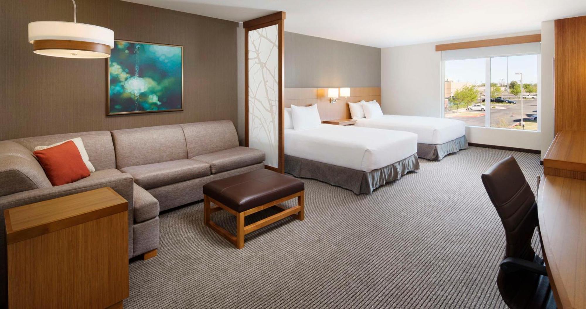 Hyatt Place Hotel 3*